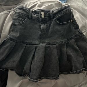 Y2K dark grey Wild Fable jean pleated skirt size 4